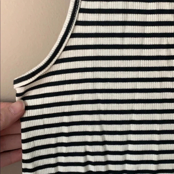 W5 black and white cutout striped tank sz sm - Picture 4 of 5